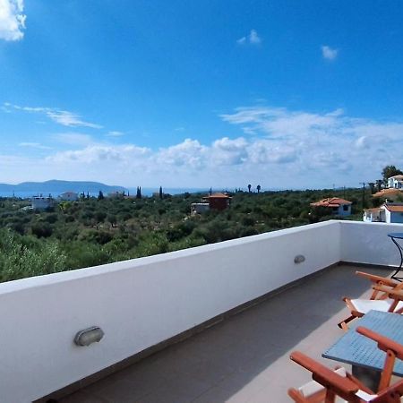 Liofyto - Stylish Villa With Views To Foinikounda Bay Kamária Екстериор снимка